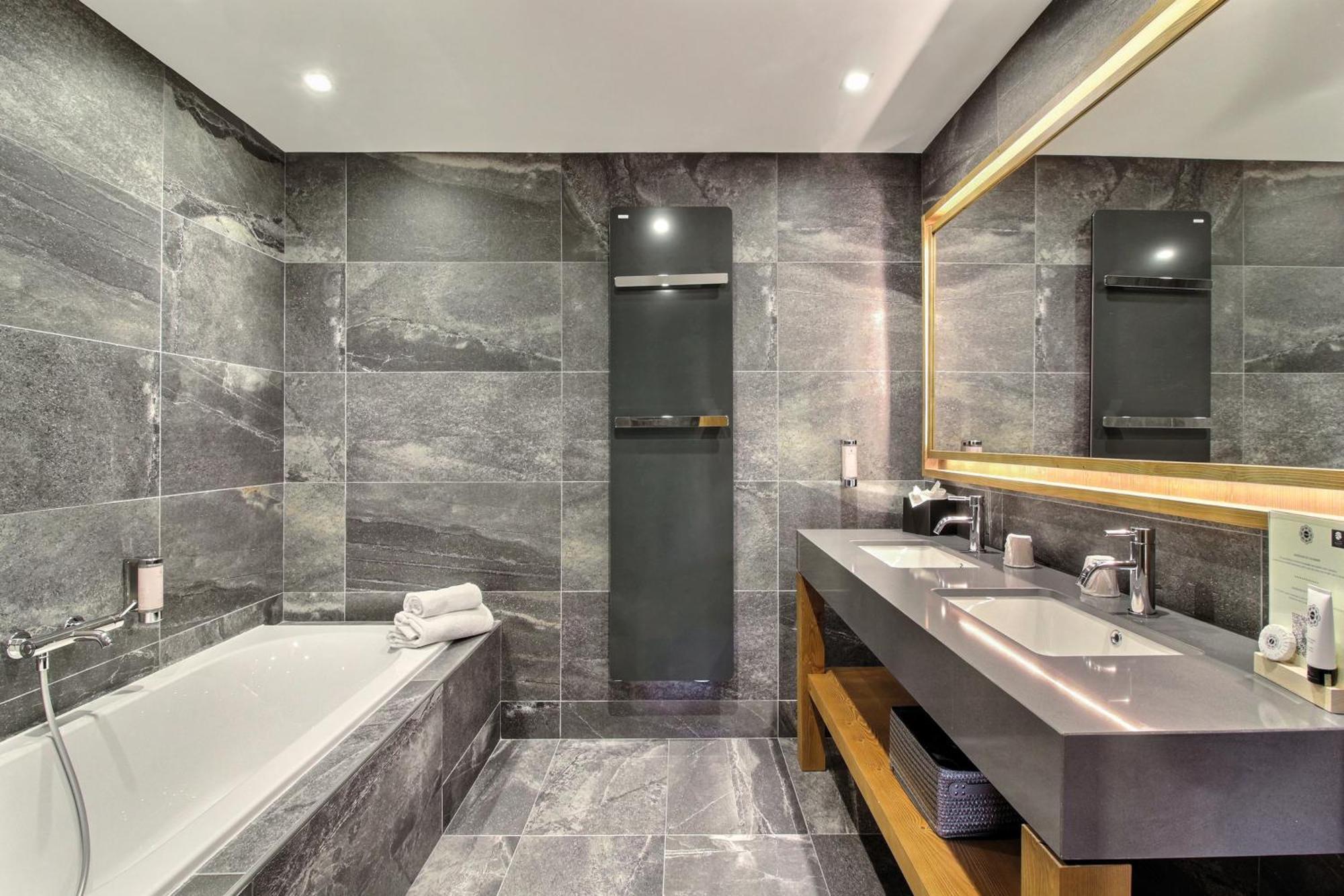 Pure Montagne Resort & Spa Saint-Martin-Vesubie Ngoại thất bức ảnh